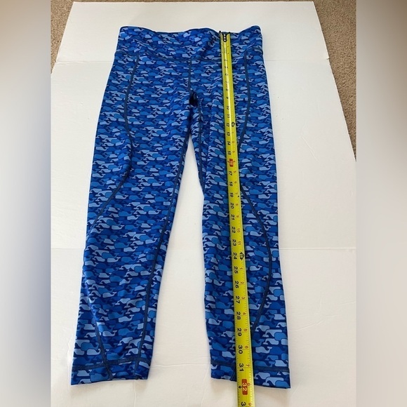 Vineyard Vines Performance Whale Outline Blue Printed Leggings Cropped Size Med - Picture 7 of 9